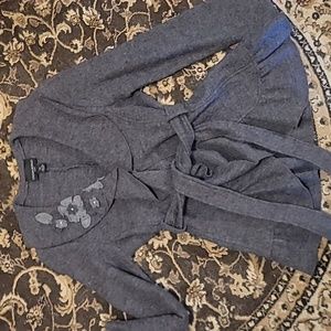 Cynthia Rowley Ruffle Bottom 100% Wool Sweater Size Petite Medium